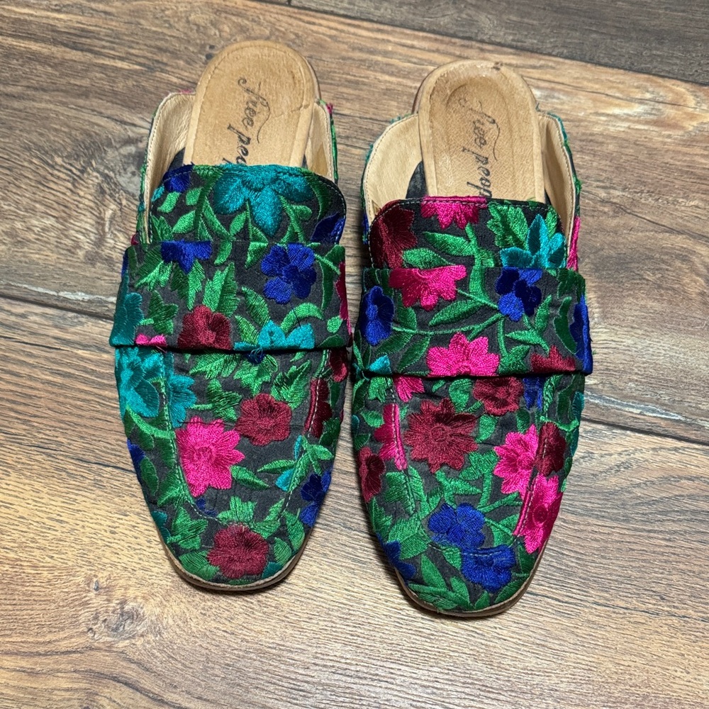 Free People Brocade At Ease Loafer Size 38